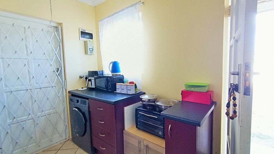 2 Bedroom Property for Sale in The Connifers Western Cape
